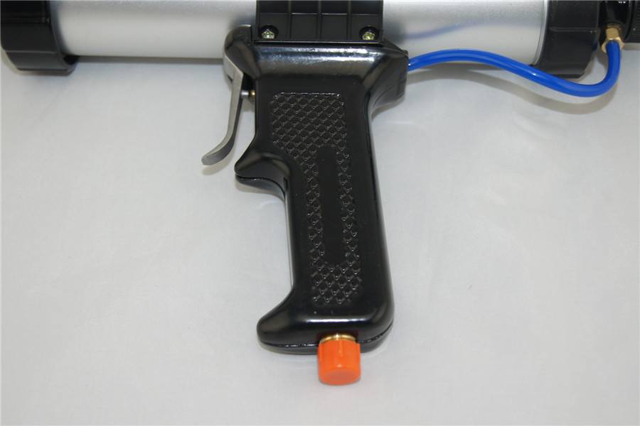 single sealant gun